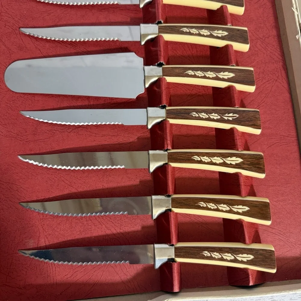 Vintage Regent Sheffield 19‎ Piece Treasure Chest Stainless Knife Set Cutlery
